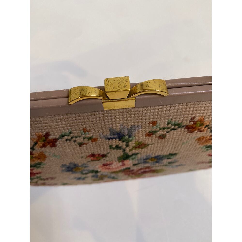 Vintage Floral Tapestry Needlepoint Purse Handbag Granny w/ Small Mirror EUC - Picture 6 of 12